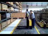 Штабелер с электроподъемом Xilin CDD10B-Ⅲ. Демонстрация работы