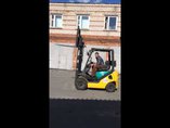 Работа дизельного погрузчика Komatsu FD15T-21
